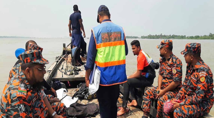 বাগেরহাটের পশুর নদীতে ট্রলারডুবি, সন্ধান মেলেনি নিখোঁজ শ্রমিকের